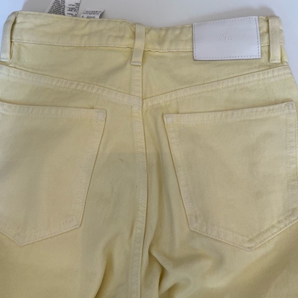 Zara Butter Yellow Jeans - Picture 10 of 11